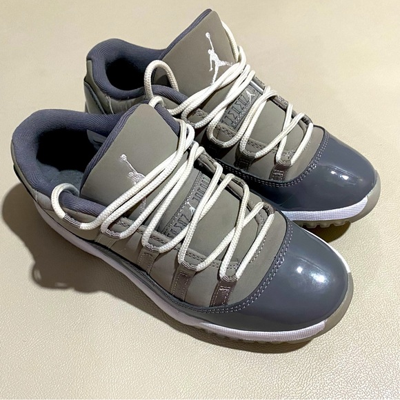 Air Jordan 11 Retro Low Cool Grey Sz 3Y 505835 003 Sneakers - Picture 8 of 16
